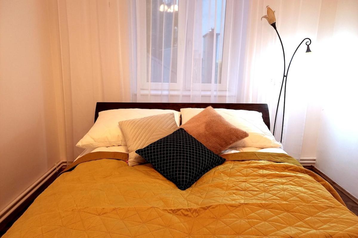 Apartment Old Town - 5 Bedrooms Soltyka Street
