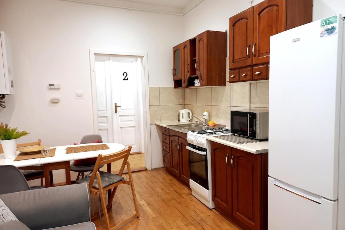 Old Town - 5 Bedrooms Soltyka Street * Krakau