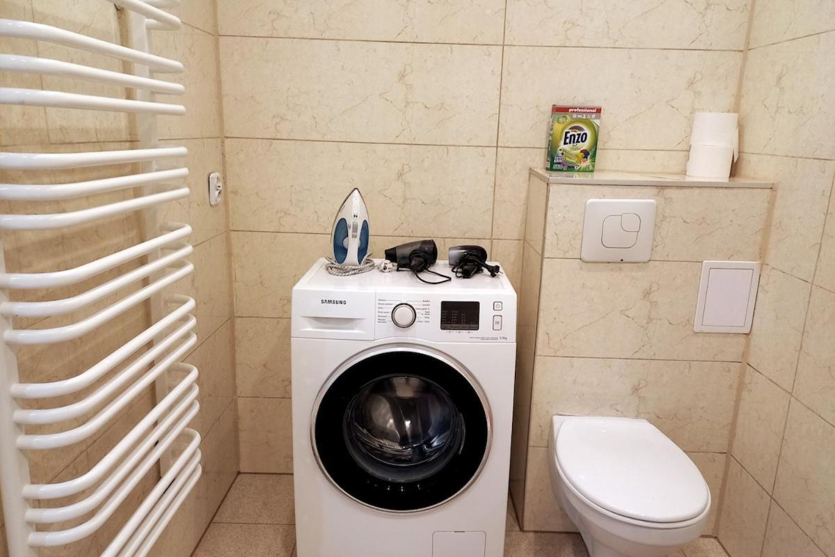 Apartment Old Town - 5 Bedrooms Soltyka Street